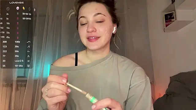 1Kellynaive online show from April 15, 2026, 5:31 pm