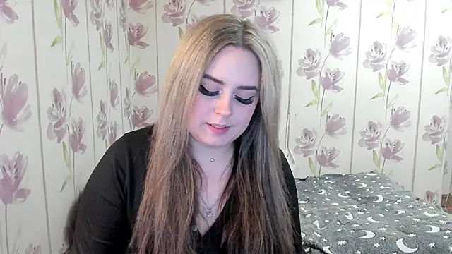 Snapshot of Agathameoww chatting on May 9, 2026, 10:59 pm Agathameoww online show from May 9, 2026, 10:59 pm