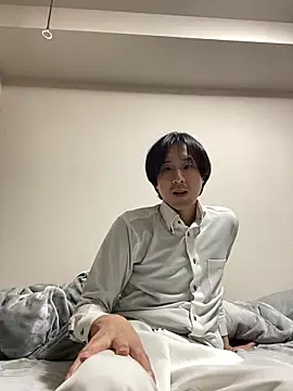 Snapshot of youta200 chatting on April 8, 2026, 10:37 am youta200 online show from April 8, 2026, 10:37 am