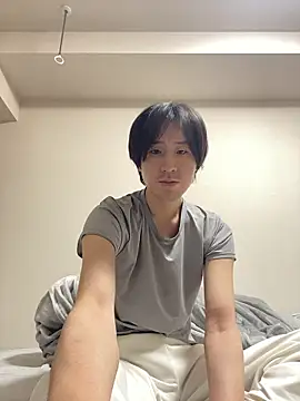 Snapshot of youta200 chatting on April 9, 2026, 6:35 pm youta200 online show from April 9, 2026, 6:35 pm
