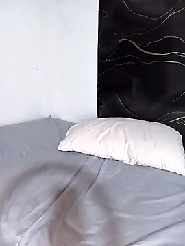 LaReina199991 online show from March 29, 2026, 12:49 pm