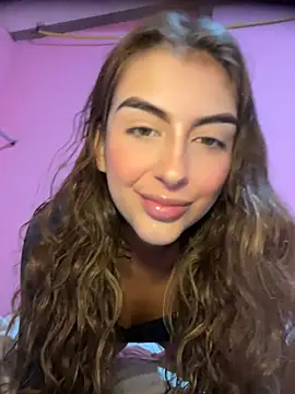 Snapshot of miiabellovic chatting on May 19, 2026, 6:25 pm miiabellovic online show from May 19, 2026, 6:25 pm