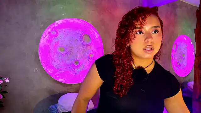 lara curly online show from June 20, 2026, 8:06 am