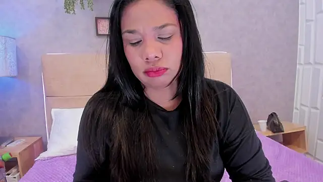 Cloee evans online show from April 28, 2026, 11:48 am