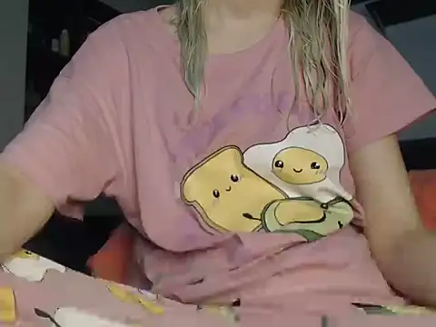 MessyQueen online show from March 19, 2026, 8:24 pm