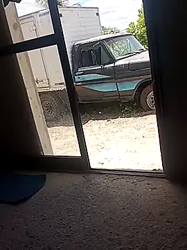   -puta online show from March 25, 2026, 2:12 pm