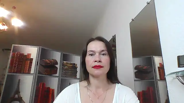 Selena Moo online show from June 11, 2026, 8:12 am