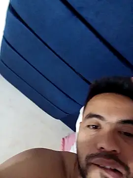 leonfire1004 online show from April 19, 2026, 10:25 am