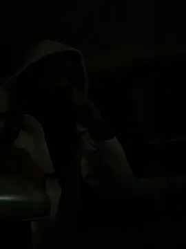 Snapshot of Mr11inchesnluvv chatting on April 16, 2026, 4:46 am Mr11inchesnluvv online show from April 16, 2026, 4:46 am