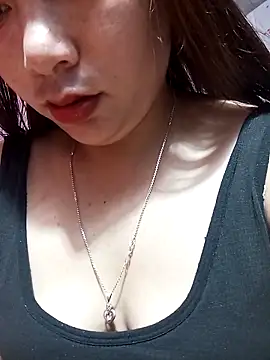 Hena   online show from March 24, 2026, 1:38 pm