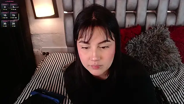 Sofiia Vega  online show from April 4, 2026, 1:19 pm