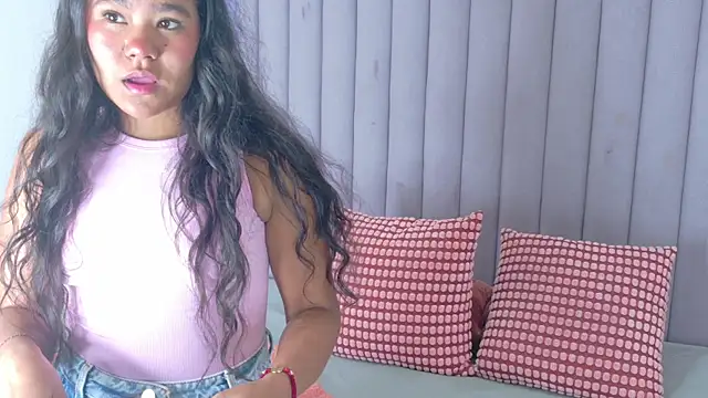 AhslyEvans   online show from June 19, 2026, 7:28 pm