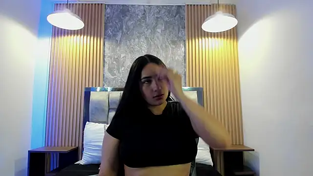 Snapshot of Sulay_Kim chatting on May 22, 2026, 10:37 pm Sulay Kim online show from May 22, 2026, 10:37 pm