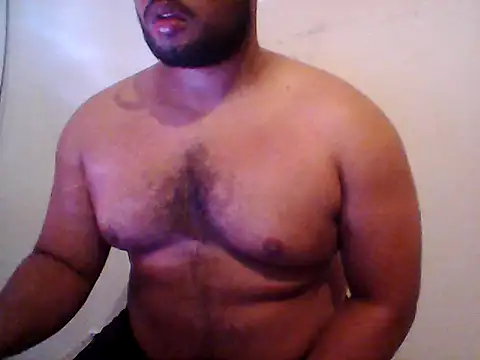 Snapshot of Derick_013 chatting on May 15, 2026, 10:06 pm Derick 013 online show from May 15, 2026, 10:06 pm