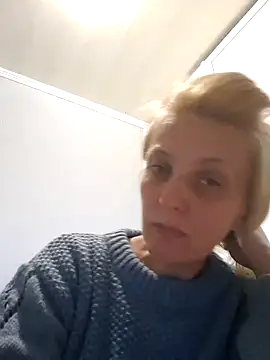 Snapshot of MiaLove183 chatting on March 24, 2026, 2:22 pm MiaLove183 online show from March 24, 2026, 2:22 pm