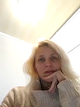 Snapshot of MiaLove183 chatting on March 30, 2026, 1:56 pm MiaLove183 online show from March 30, 2026, 1:56 pm