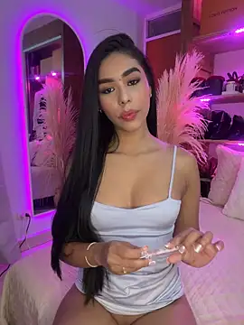 Rossie Blooms online show from May 4, 2026, 7:32 pm