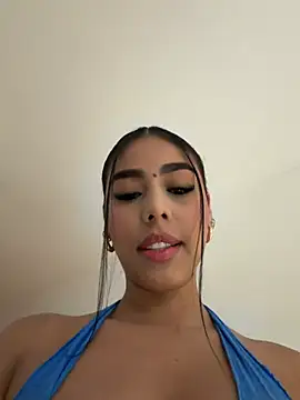 Rossie Blooms online show from June 20, 2026, 8:33 pm