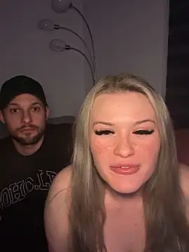 tiiffyy online show from April 8, 2026, 2:55 am