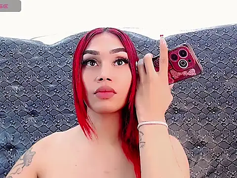 Snapshot of Salome_bichtxx chatting on April 5, 2026, 6:38 pm Salome bichtxx online show from April 5, 2026, 6:38 pm