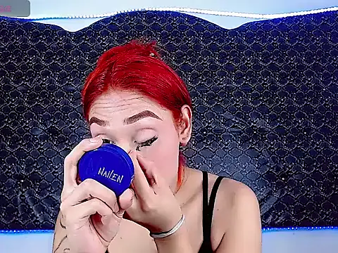 Snapshot of Salome_bichtxx chatting on May 8, 2026, 9:20 pm Salome bichtxx online show from May 8, 2026, 9:20 pm