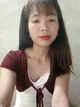 Snapshot of AmyLinee01 chatting on June 11, 2026, 6:33 am AmyLinee01 online show from June 11, 2026, 6:33 am