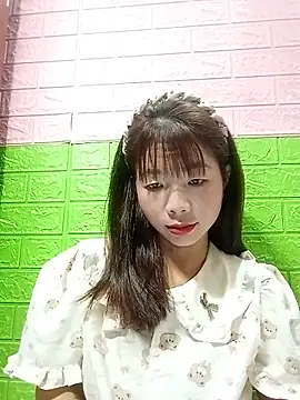 Snapshot of AmyLinee01 chatting on June 14, 2026, 3:14 pm AmyLinee01 online show from June 14, 2026, 3:14 pm