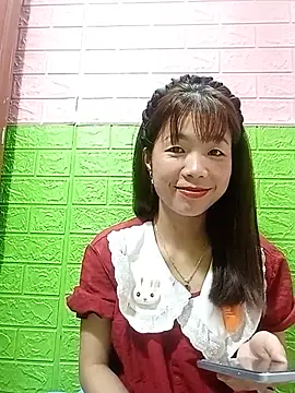 AmyLinee01 online show from June 28, 2026, 12:27 am