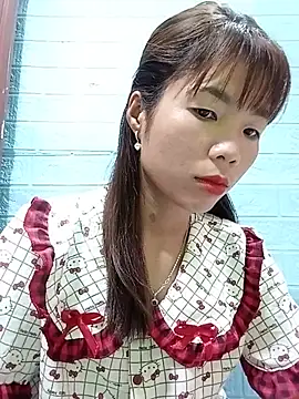 AmyLinee01 online show from July 15, 2026, 12:21 pm