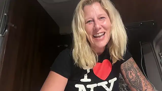 lillysworld online show from May 21, 2026, 3:57 am