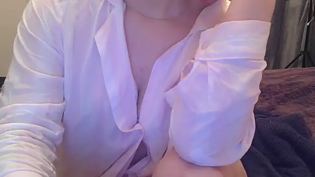 mery lou20252 online show from April 10, 2026, 7:07 pm