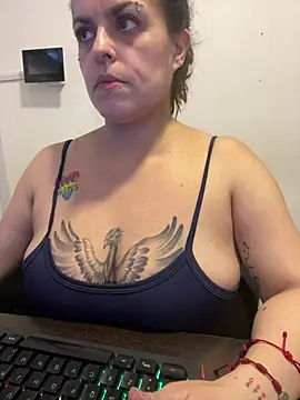 Snapshot of MiaHotboobs chatting on July 16, 2026, 3:56 am MiaHotboobs online show from July 16, 2026, 3:56 am