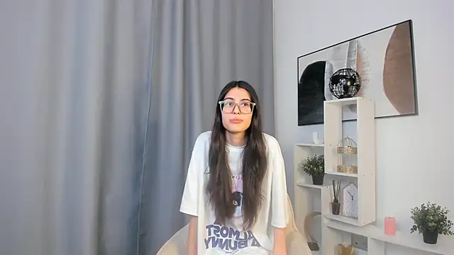 Snapshot of SusyRiek chatting on March 23, 2026, 11:14 am SusyRiek online show from March 23, 2026, 11:14 am