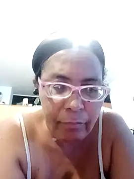 Snapshot of sexymomsn chatting on April 21, 2026, 12:34 am sexymomsn online show from April 21, 2026, 12:34 am