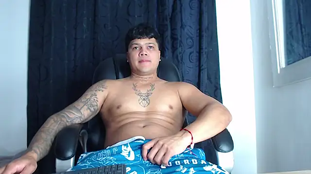 Snapshot of Pedro_x777 chatting on April 11, 2026, 10:36 pm Pedro x777 online show from April 11, 2026, 10:36 pm