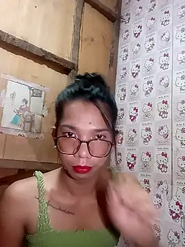 Lady trix01 online show from May 27, 2026, 5:26 am