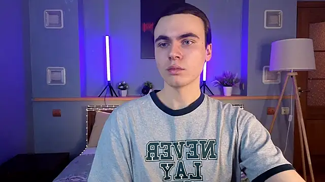 Snapshot of istairee1 chatting on March 22, 2026, 9:02 am istairee1 online show from March 22, 2026, 9:02 am