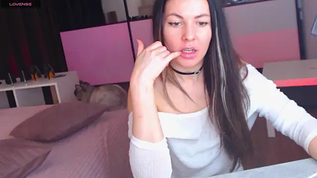 purrAmelinaa online show from March 23, 2026, 6:01 pm