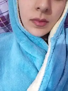Snapshot of Salma-23 chatting on April 12, 2026, 8:58 pm Salma-23 online show from April 12, 2026, 8:58 pm