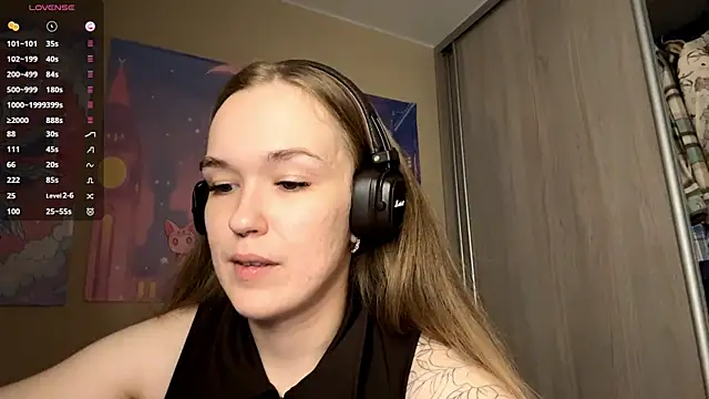 Snapshot of DenitaSpace chatting on May 9, 2026, 2:44 pm DenitaSpace online show from May 9, 2026, 2:44 pm