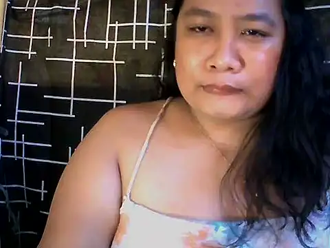 Snapshot of wild_Joan chatting on June 16, 2026, 5:32 am wild Joan online show from June 16, 2026, 5:32 am
