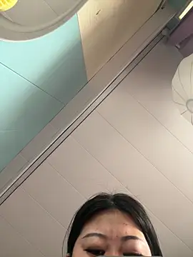 zhenzhen bb online show from March 23, 2026, 6:28 am