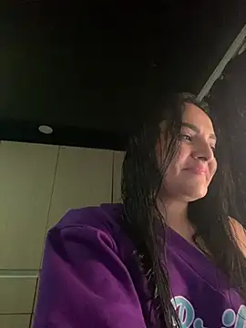 Snapshot of Alessia_Peach chatting on March 27, 2026, 6:18 pm Alessia Peach online show from March 27, 2026, 6:18 pm