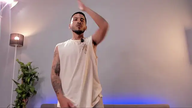 Snapshot of hashi_wood chatting on March 30, 2026, 1:06 am hashi wood online show from March 30, 2026, 1:06 am