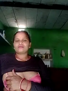 Snapshot of Shivani09900 chatting on June 27, 2026, 10:09 am Shivani09900 online show from June 27, 2026, 10:09 am