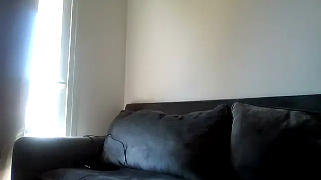 Snapshot of Emily_B_X chatting on March 25, 2026, 9:59 am Emily B X online show from March 25, 2026, 9:59 am