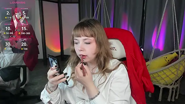 Snapshot of LeonaHicks chatting on May 15, 2026, 5:58 am LeonaHicks online show from May 15, 2026, 5:58 am