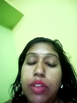 Snapshot of bannerjeesneha20 chatting on May 3, 2026, 2:23 pm bannerjeesneha20 online show from May 3, 2026, 2:23 pm