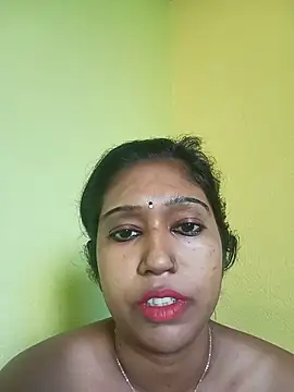 Snapshot of bannerjeesneha20 chatting on May 14, 2026, 3:13 am bannerjeesneha20 online show from May 14, 2026, 3:13 am
