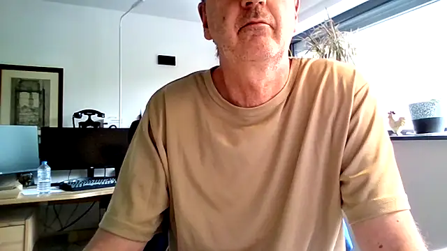HotLucas66 online show from May 6, 2026, 12:43 pm